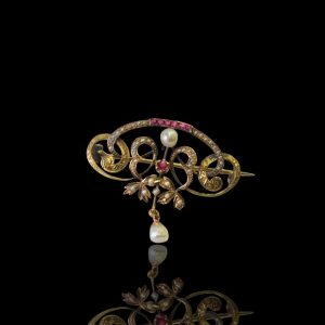 Gouden Art Nouveau broche met Robijn en natuurlijke pareltjes, c. 1915