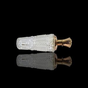 Antieke kristallen odeurflacon met gouden dop