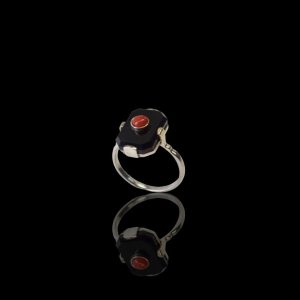 Zilveren ring met bloedkoraal en onyx