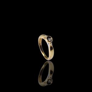 18 krt. gouden solitaire ring met briljant
