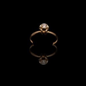 14 krt. gouden ring met zirkonia