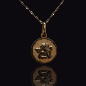 9 krt. gouden hanger met engel aan 9 krt. gouden collier