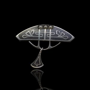 Antieke zilveren art nouveau broche met niëllo versiering en parels