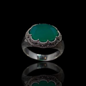 Zilveren ring met groen agaat en markasiet