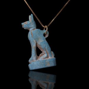 Amulet van Bastet, gesneden stenen amulet