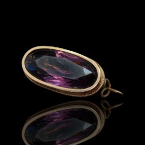 14 krt antieke gouden broche met amethist, 19e eeuw