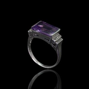 Zilveren ring met amethist