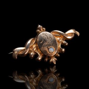 Antiek vergulde Victoriaanse broche met opaal