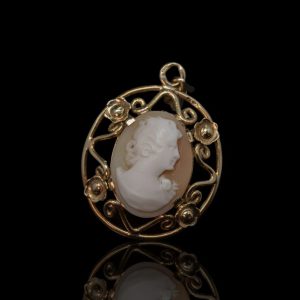 14 krt gouden hanger met camée